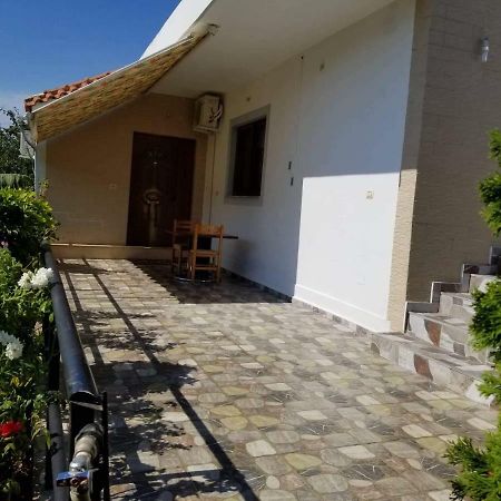 Guesthouse Aleks Ksamil Exteriör bild